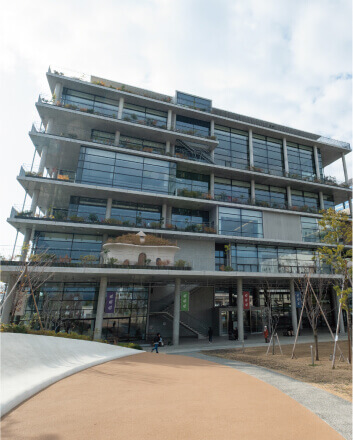 くらし、美しく華やぐ。東中条、さくら通り沿いに。